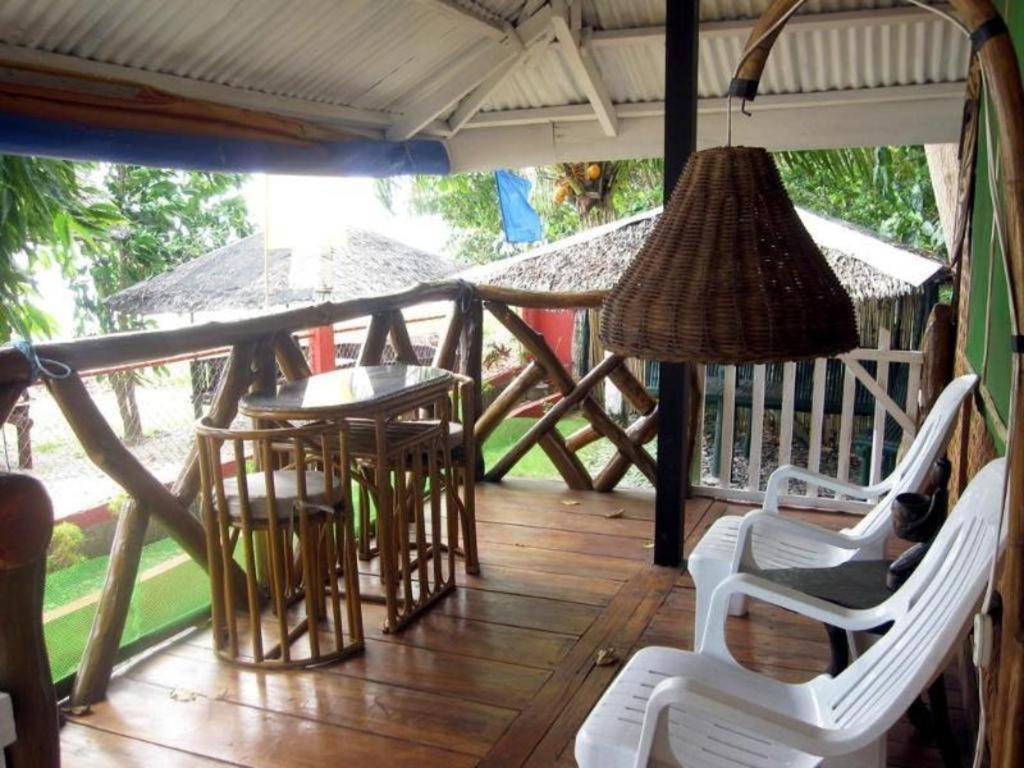 67Th Heaven Holiday Resort Lucbuan Luaran gambar