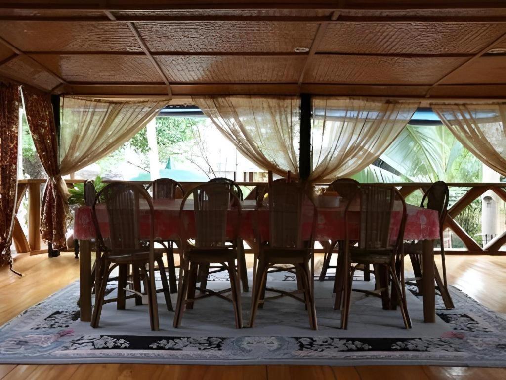 67Th Heaven Holiday Resort Lucbuan Luaran gambar
