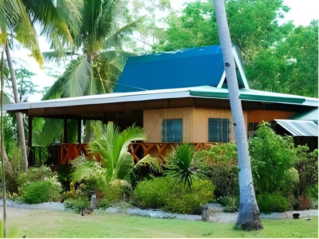67Th Heaven Holiday Resort Lucbuan Luaran gambar