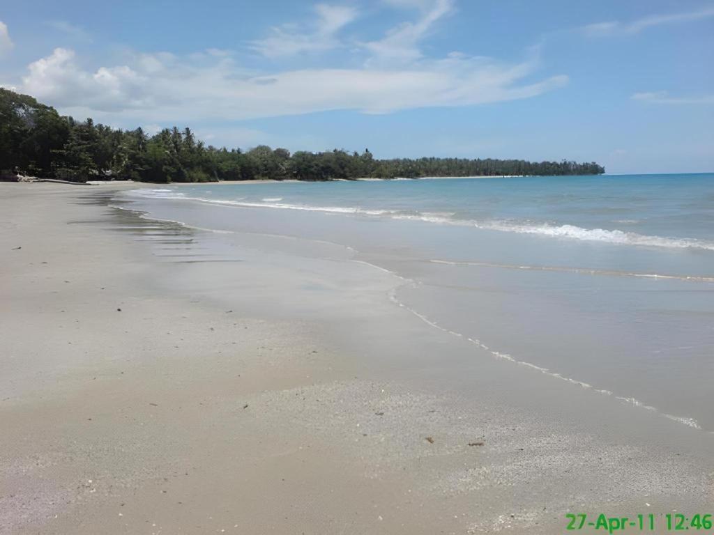 67Th Heaven Holiday Resort Lucbuan Luaran gambar