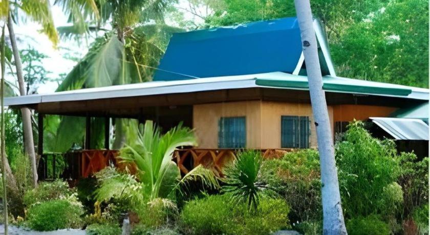 67Th Heaven Holiday Resort Lucbuan Luaran gambar