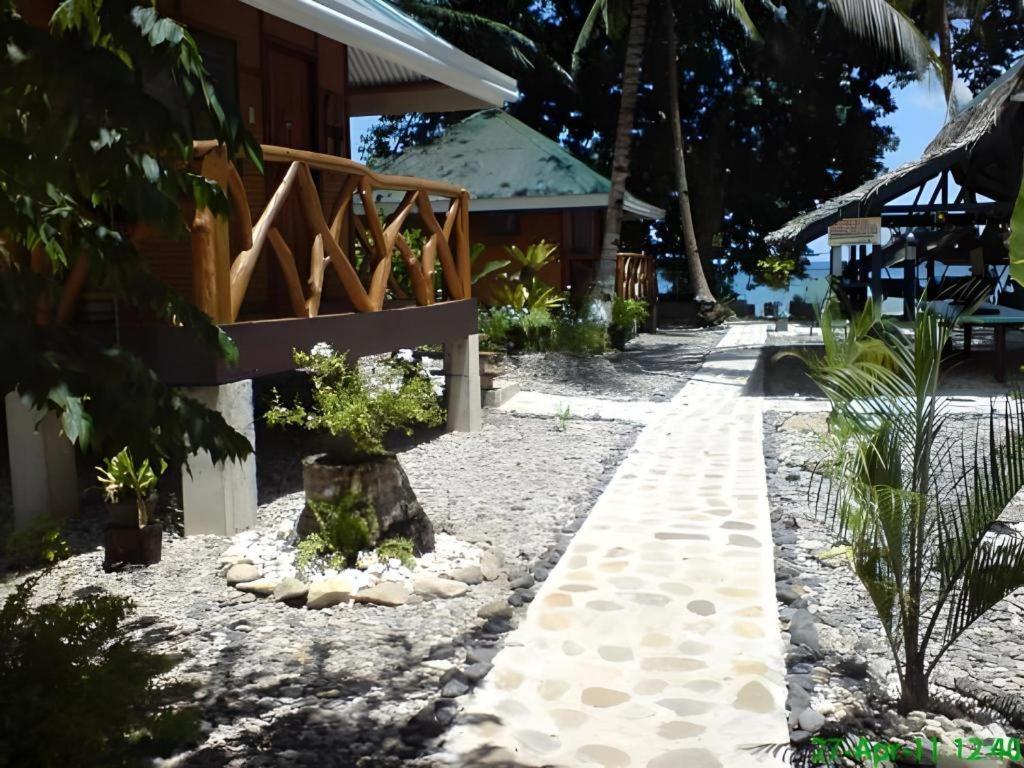 67Th Heaven Holiday Resort Lucbuan Luaran gambar