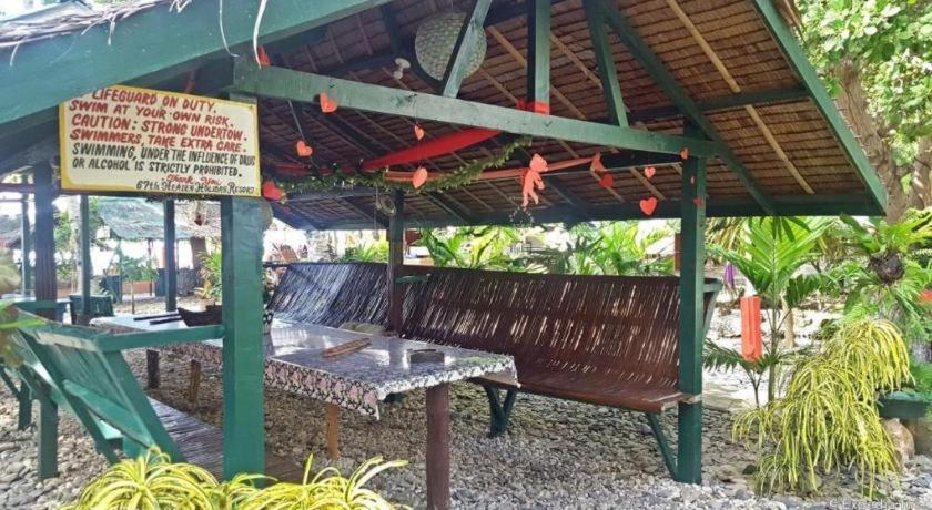 67Th Heaven Holiday Resort Lucbuan Luaran gambar