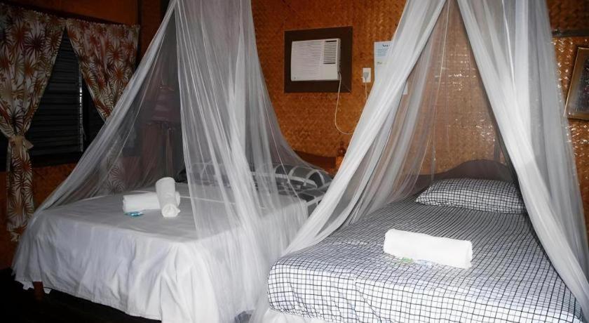 67Th Heaven Holiday Resort Lucbuan Luaran gambar