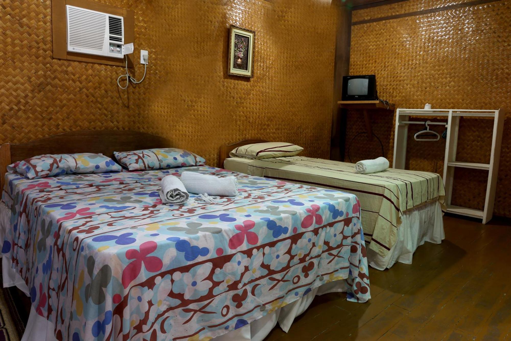 67Th Heaven Holiday Resort Lucbuan Luaran gambar